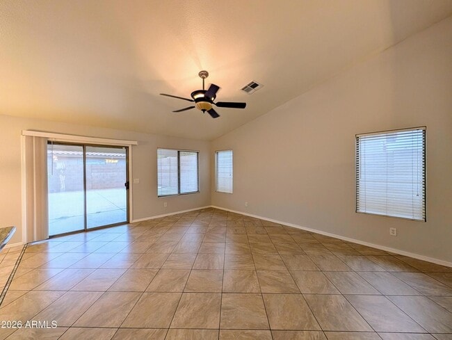 Building Photo - 15748 W Paradise Ln