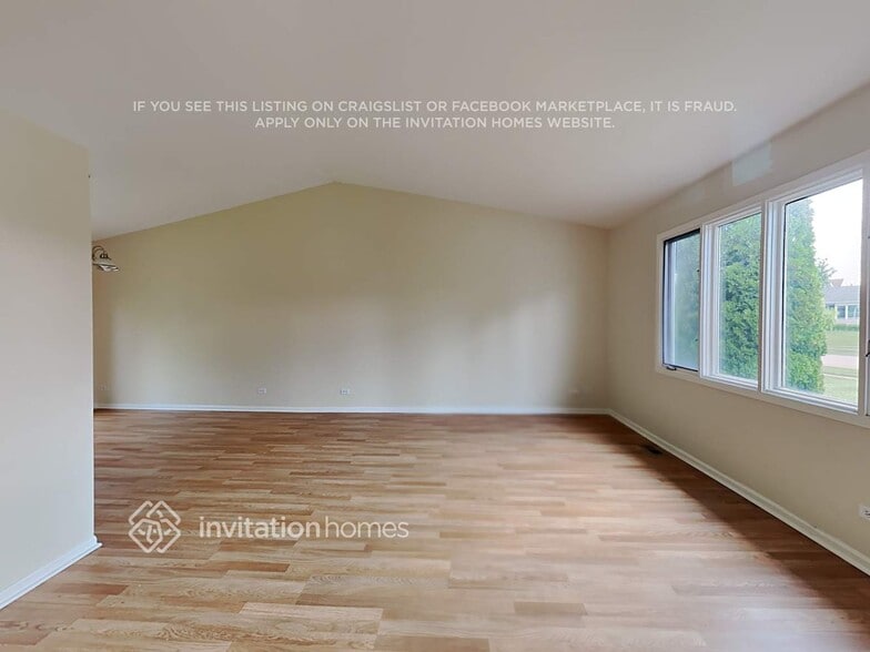 Building Photo - 2761 Melbourne Ln