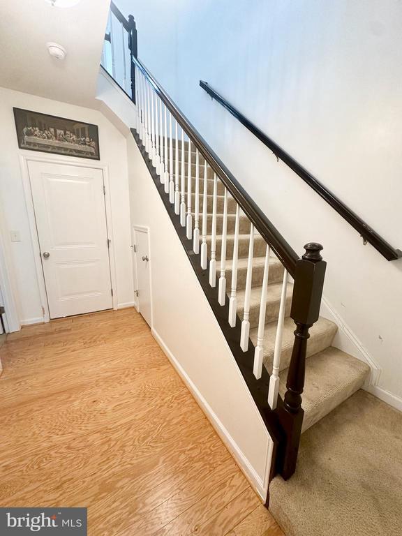 Building Photo - 19 Steeplechase Dr