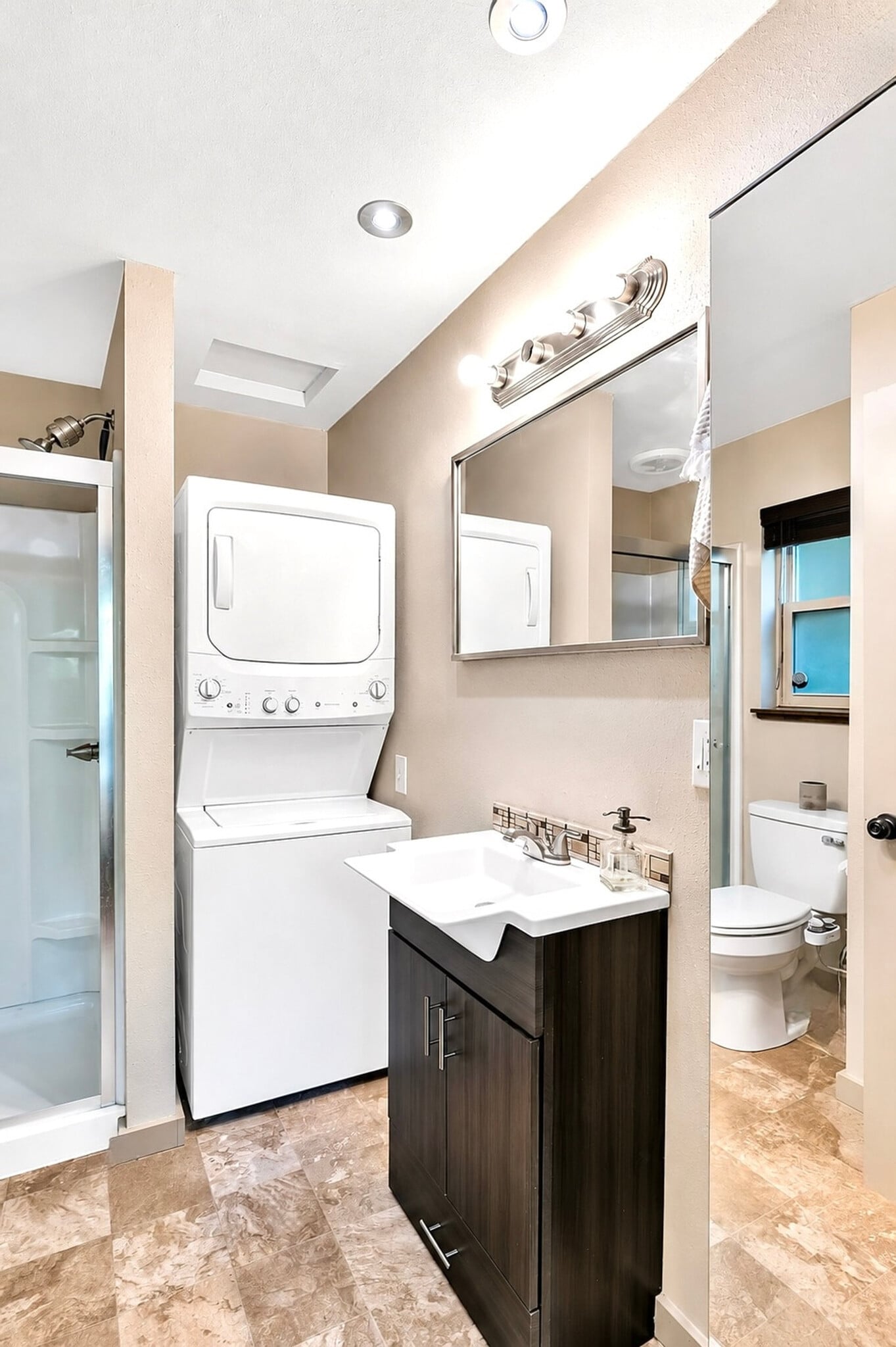 Building Photo - 23253 WA-534