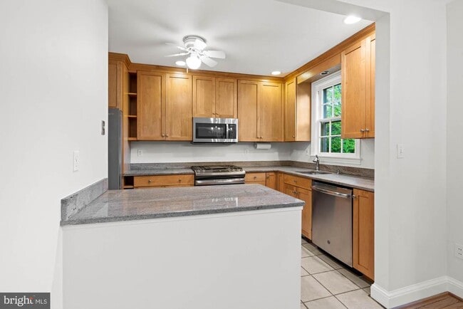 Building Photo - 5222 Duvall Dr