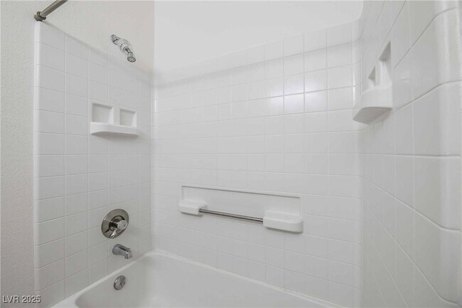 Building Photo - 7135 S Durango Dr