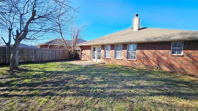 Building Photo - 2137 Harbor Dr