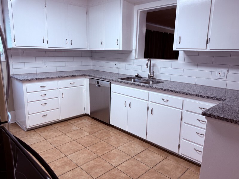 Building Photo - 3490 S Pk Mdws Cir