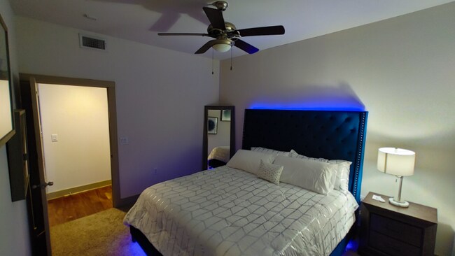 Building Photo - 1520 Fannin St