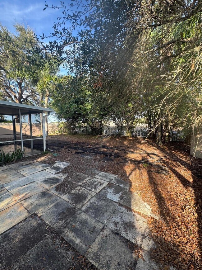 Building Photo - 900 Bear Island Cir