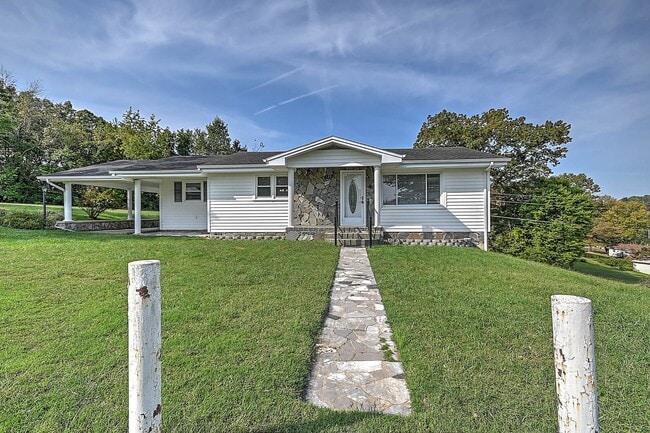 Building Photo - 135 Hixon Cir