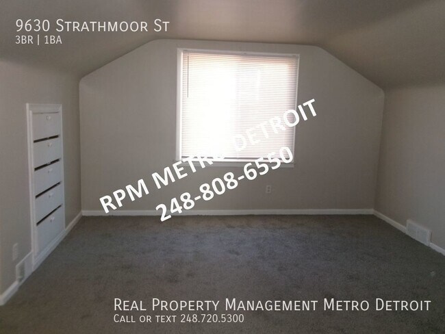 Building Photo - 3-BEDROOM BUNGALOW IN DETROIT.