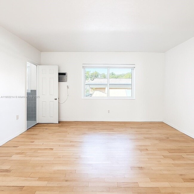 Building Photo - 212 Phoenetia Ave