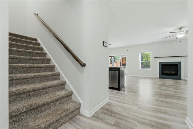 Building Photo - 1900 Azure Grove Ct