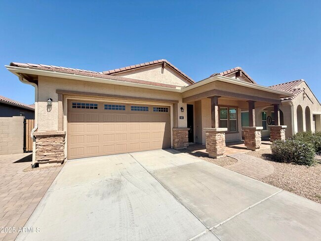 Building Photo - 980 E Knightsbridge Way