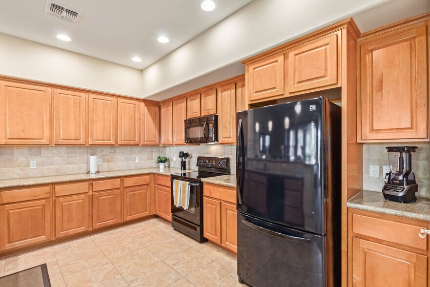Building Photo - 4777 S Fulton Ranch Blvd