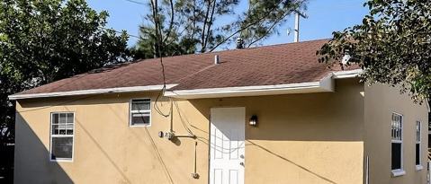 Building Photo - 4610 Pinewood Ave