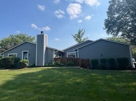 Building Photo - 6851 Larkspur Ct
