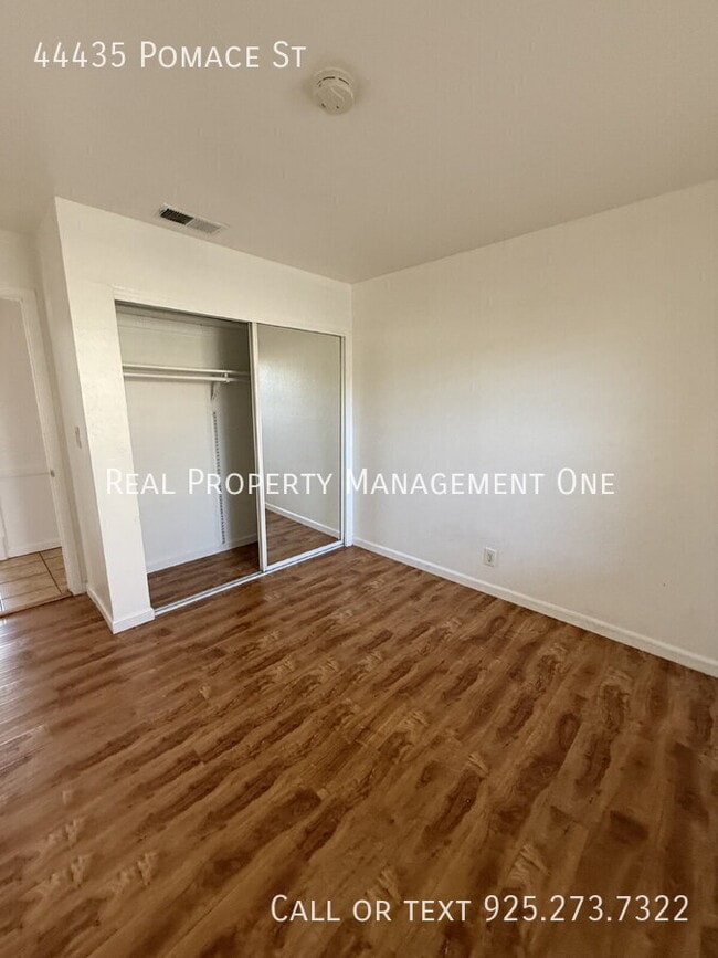 Building Photo - 44435 Pomace St