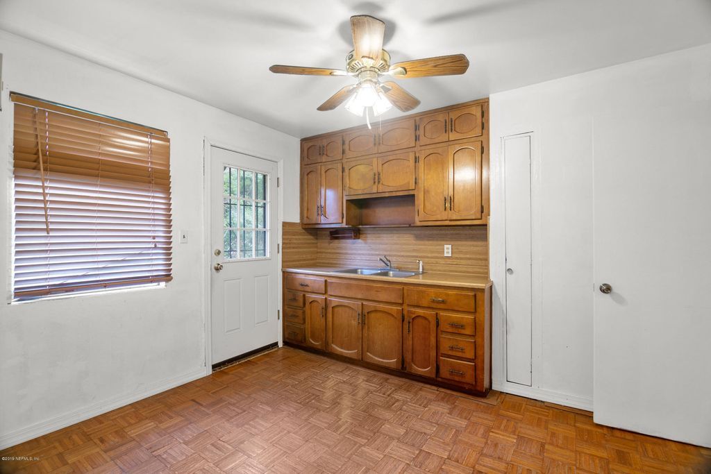 Building Photo - 4056 Jammes Rd