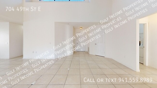 Building Photo - 704 49th St E