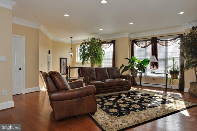 Building Photo - 5306 Sandyford St