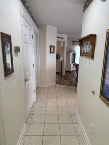 Building Photo - 3350 Club Villas Dr