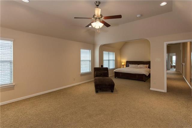 Building Photo - 207 Carrington Ln