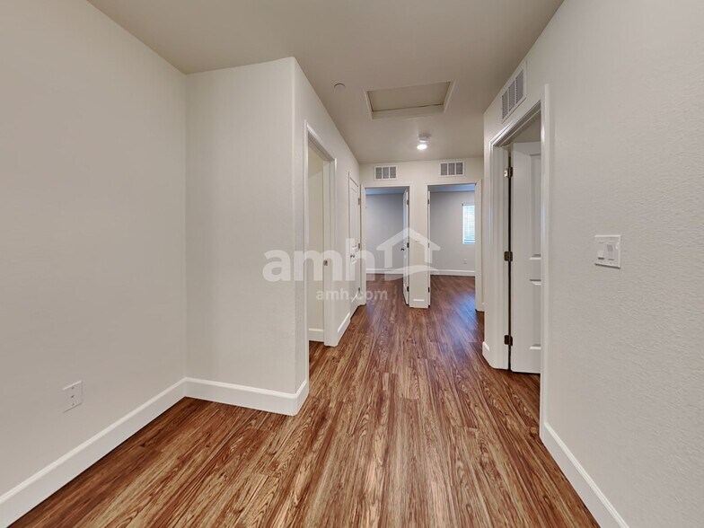 Building Photo - 344 Timber Kate Pl