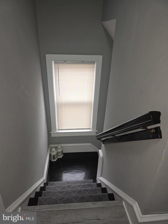 Building Photo - 530 Walnut Ave