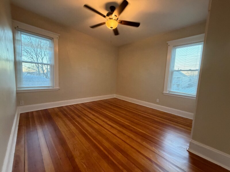 Building Photo - 320 Wood St