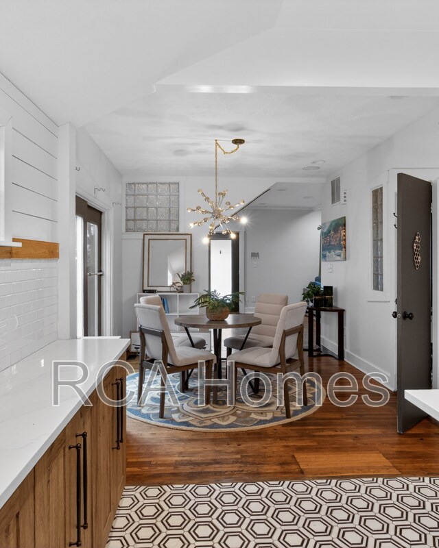 Building Photo - 1425 S East St