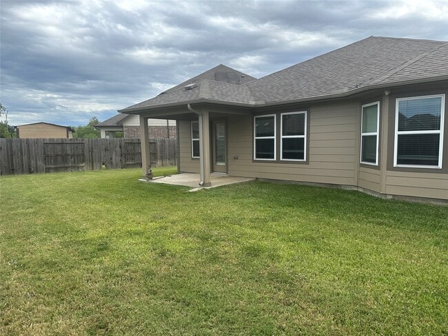 Building Photo - 3435 Dry Creek Dr