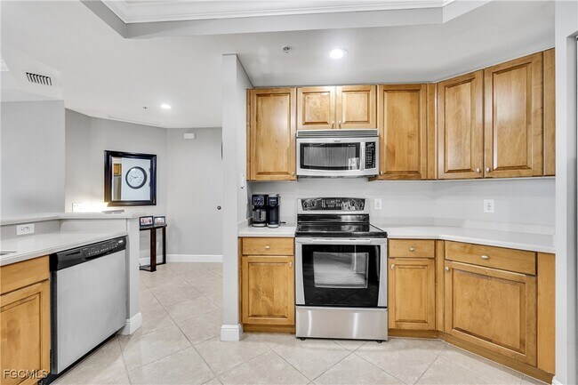 Building Photo - 2743 First St