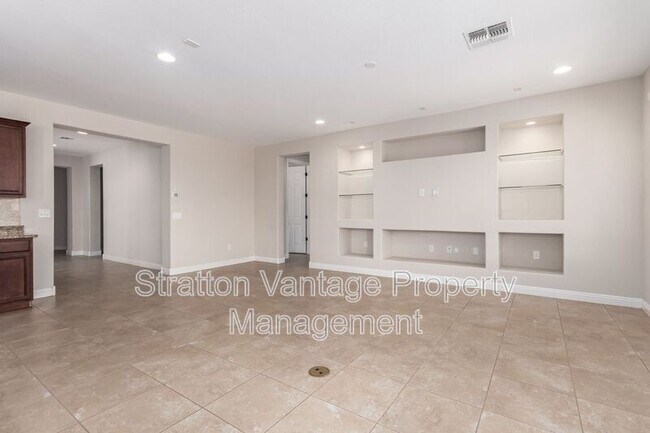 Building Photo - 5575 Cinder Brk Wy