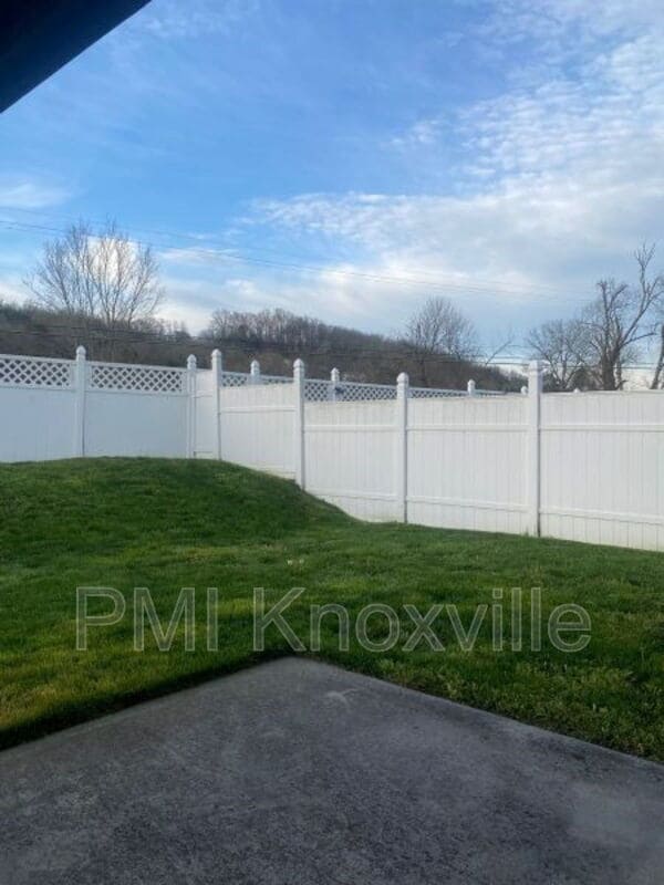 Building Photo - 8106 Gate Keeper Way