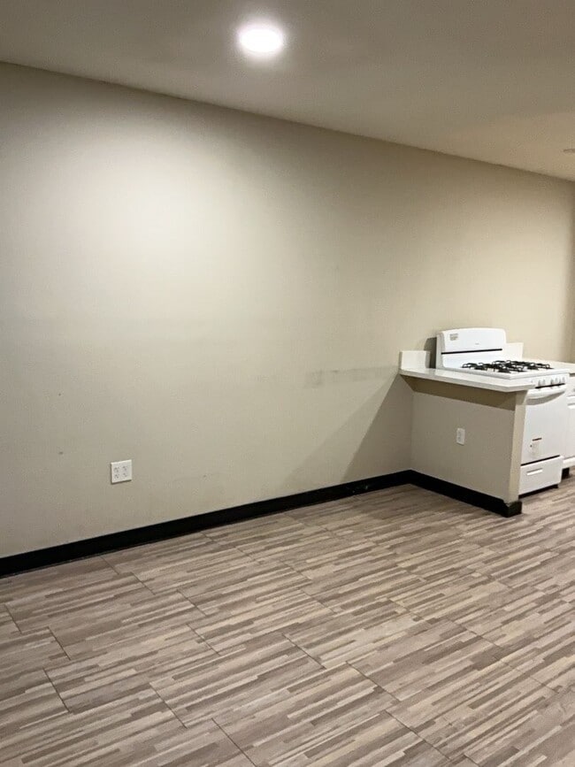 Building Photo - Inviting Cozy Studio With 1 Bath In Barstow!