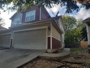 Building Photo - 2502 Allred Dr