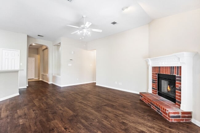 Building Photo - 1318 Coronado Blvd