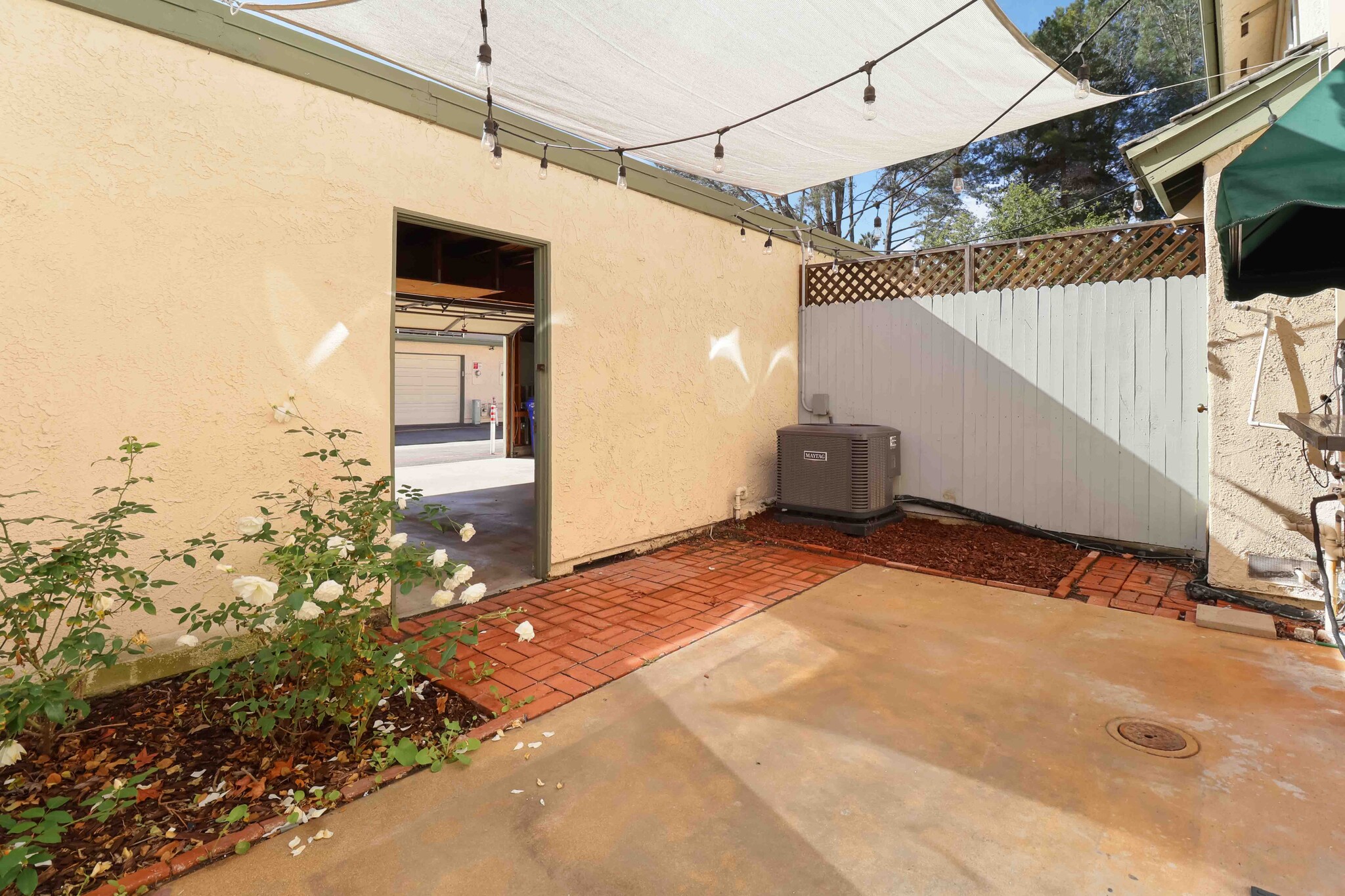 Building Photo - 2770 Caminito Eldorado