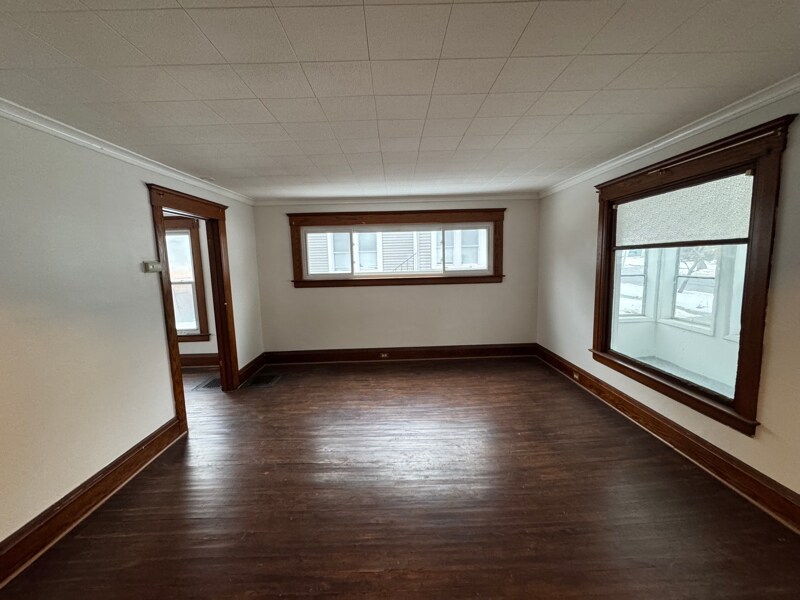 Building Photo - 290 Ross Park