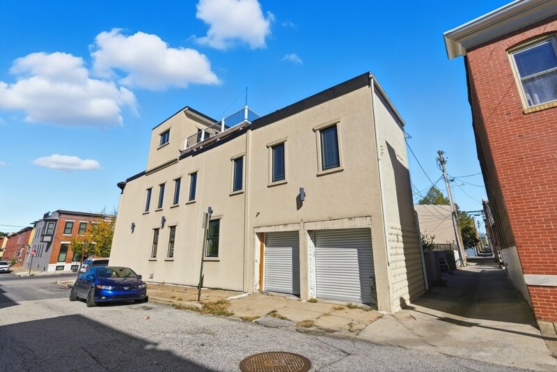 Building Photo - 3021 E Baltimore St