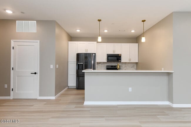 Building Photo - 1859 Western Ave