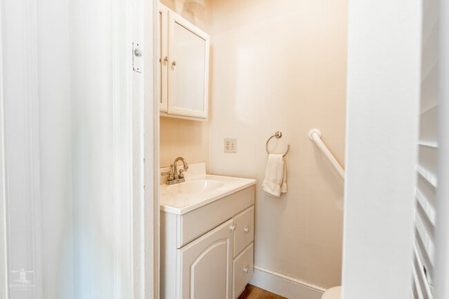 Building Photo - Charming 3BR South Portland Single-Family Home | Sunroom, Garage, Basement Storage & Spacious Yard