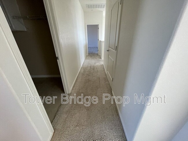 Building Photo - 5508 Copper Sunset Way