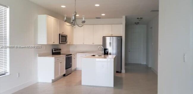 Building Photo - 5590 Carrara Dr