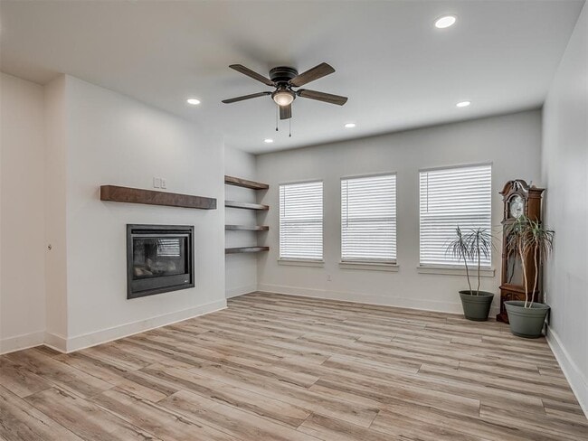 Building Photo - 1413 Zachary Ln