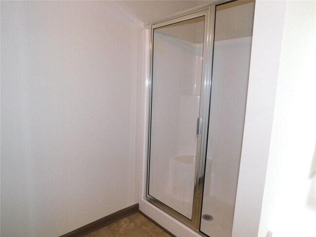 Building Photo - 3325 Ivey Ridge Rd NE