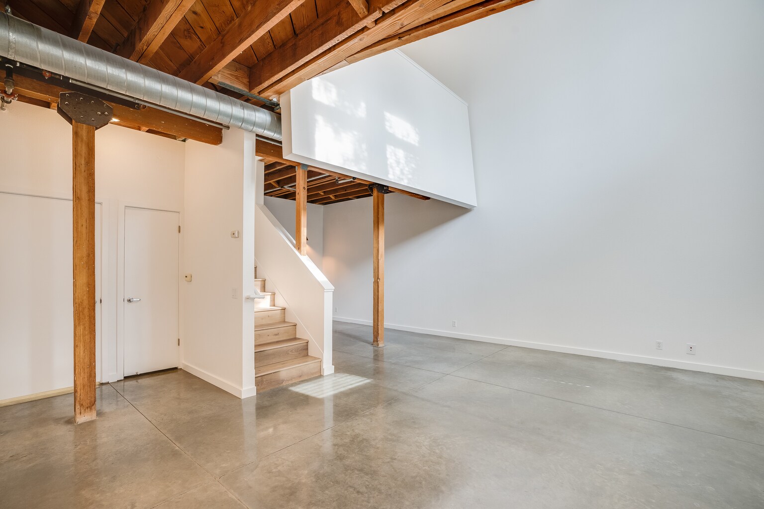Building Photo - 43551 Mission Blvd