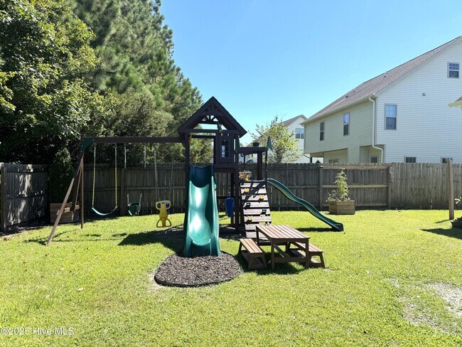 Building Photo - 301 Samuel Run Dr