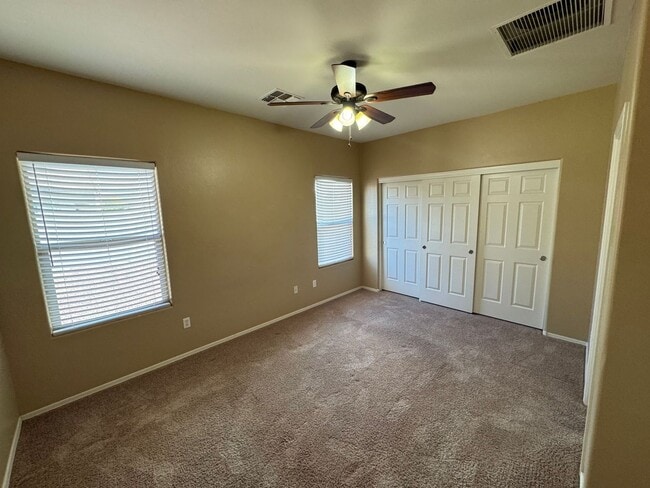 Building Photo - Red Rock Home