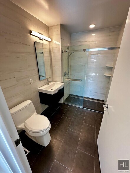 Building Photo - NORTHERN BOULEVARD