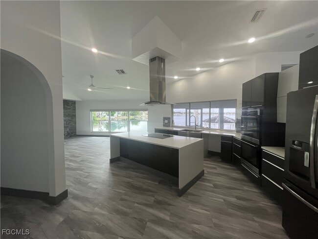 Building Photo - 5030 Harborage Dr
