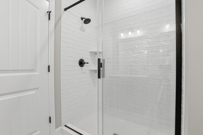 Building Photo - 238 Sugartree Ln